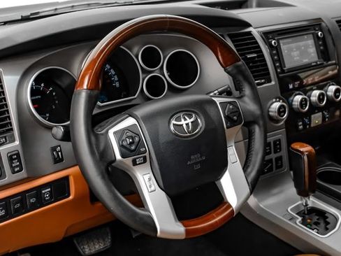 Used 2016 Toyota Sequoia Platinum AWD/4WD image 19