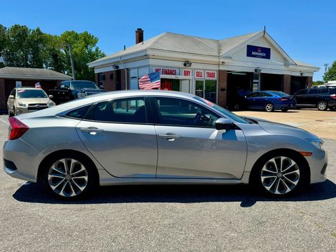 Used 2018 Honda Civic LX image 6