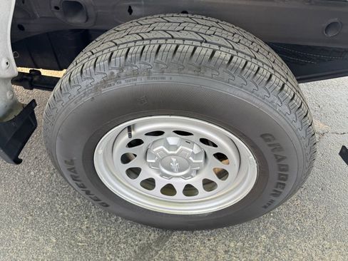 Used 2022 Chevrolet Silverado 1500 W/T w/ Trailering Package image 11