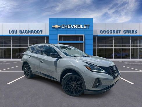 Used 2023 Nissan Murano SV w/ SV Midnight Edition Package FWD image 2