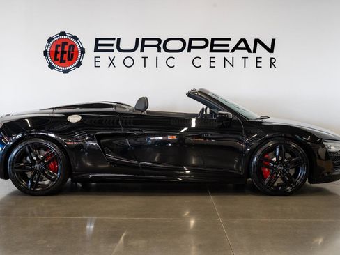 Used 2015 Audi R8 V10 w/ Full Leather Package image 36