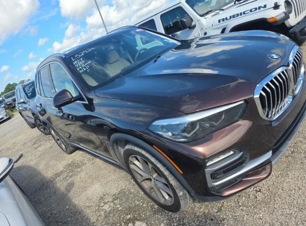 Used 2019 BMW X5 xDrive40i w/ Premium Package 2 AWD/4WD image 5