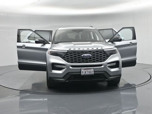 Used 2023 Ford Explorer ST-Line w/ Class IV Trailer Tow Package image 35