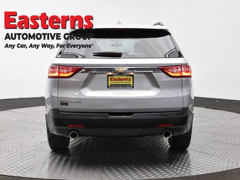 Used 2020 Chevrolet Traverse LT FWD image 6