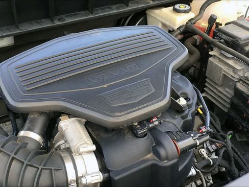 Used 2017 Cadillac XT5 Luxury image 32