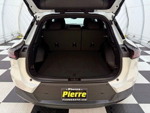 New 2026 Chevrolet Equinox EV LT image 4