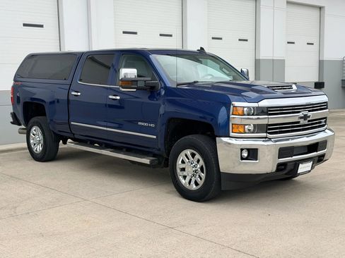 Used 2018 Chevrolet Silverado 2500 LTZ w/ Duramax Plus Package AWD/4WD image 7