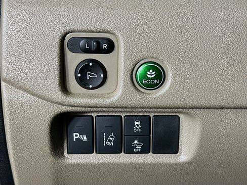 Used 2016 Honda Pilot Elite image 17