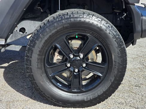 Used 2021 Jeep Wrangler Unlimited Sport image 20