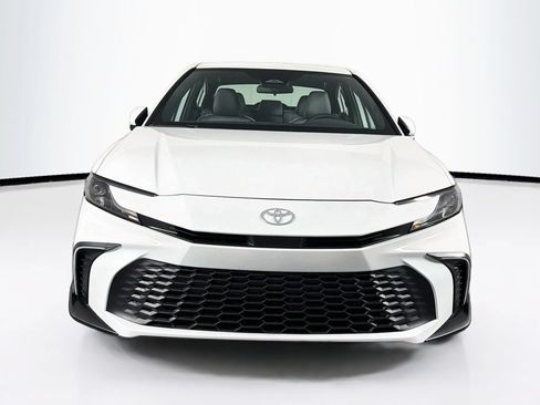 New 2026 Toyota Camry SE FWD image 2