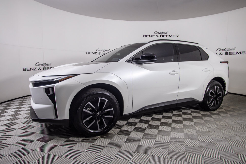 Used 2026 Toyota bZ AWD/4WD image 9