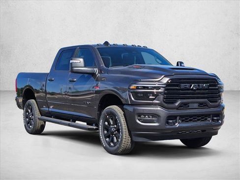 New 2026 RAM 2500 Laramie AWD/4WD image 7