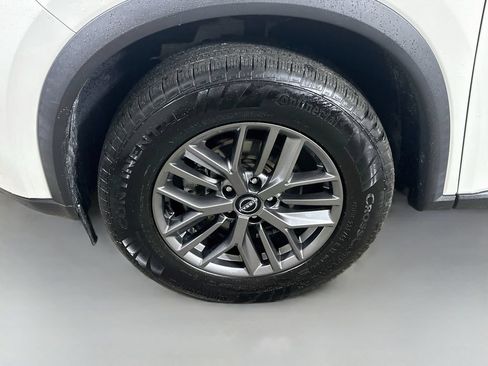 Used 2022 Nissan Rogue S AWD/4WD image 8