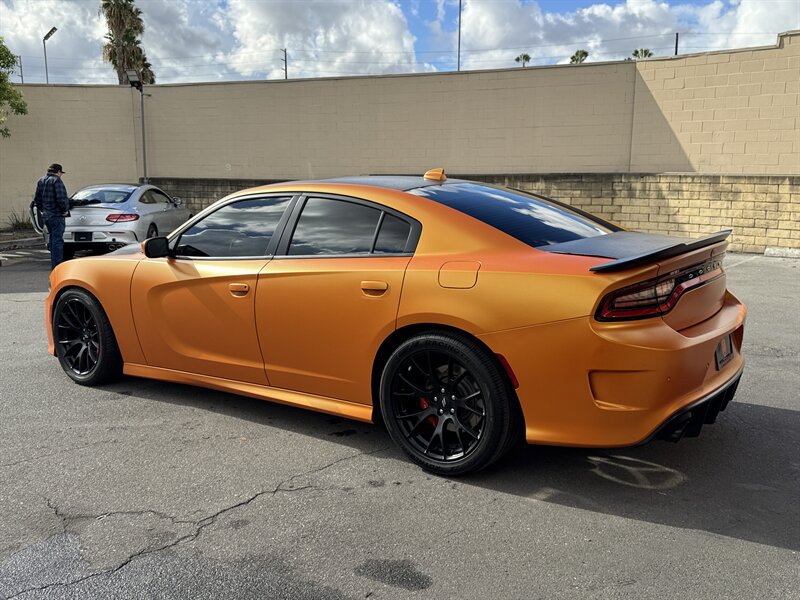 Used 2018 Dodge Charger R/T Scat Pack w/ Dynamics Package RWD image 11