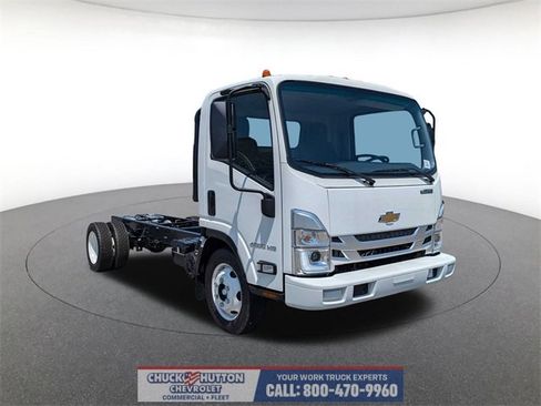 New 2024 Chevrolet Low Cab Forward image 9