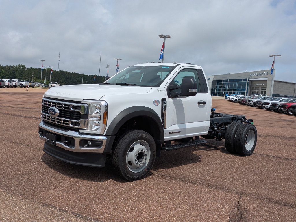 New 2026 Ford F450 XL w/ XL Chrome Package RWD image 4