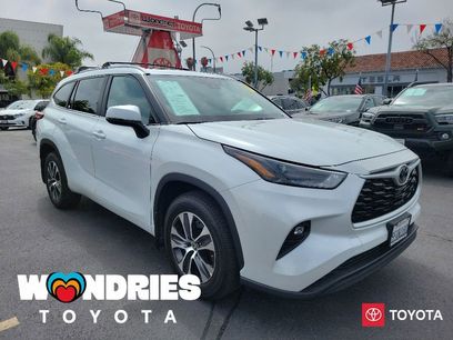 Used 2023 Toyota Highlander XLE