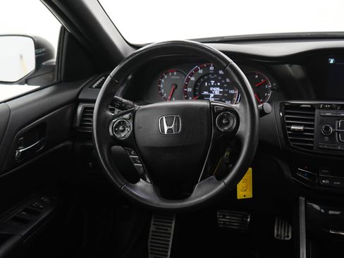 Used 2016 Honda Accord Sport image 14