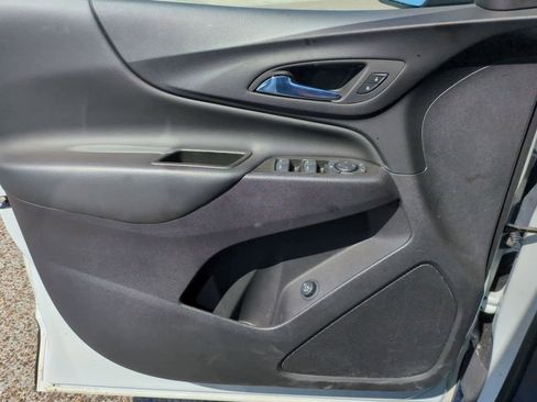 Used 2024 Chevrolet Equinox LT w/ LPO, Floor Liner Package FWD image 21