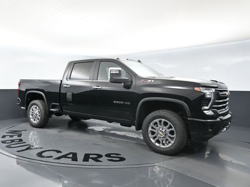 Used 2025 Chevrolet Silverado 2500 LT w/ Z71 Chrome Sport Edition AWD/4WD image 2