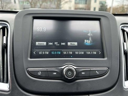 Used 2018 Chevrolet Malibu LT image 20