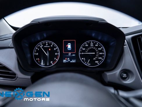 Used 2024 Subaru Crosstrek 2.0i Premium image 8