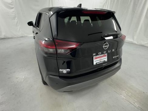 Certified 2023 Nissan Rogue SV image 5