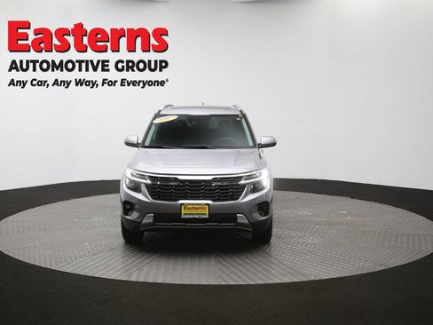 Used 2024 Kia Seltos EX AWD/4WD image 54