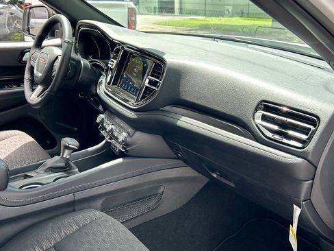 New 2024 Dodge Durango SXT w/ 3rd Row Seating Group image 20