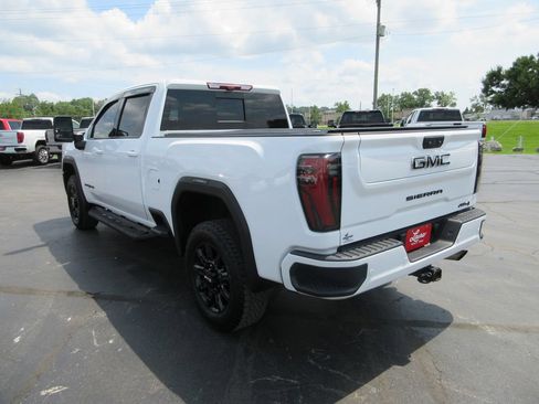 Certified 2024 GMC Sierra 3500 AT4 w/ Technology Package AWD/4WD image 11