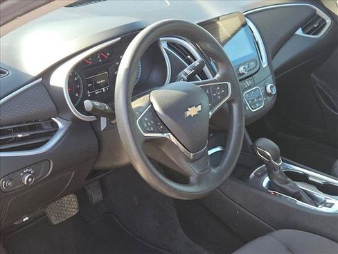 Used 2024 Chevrolet Malibu LT FWD image 10