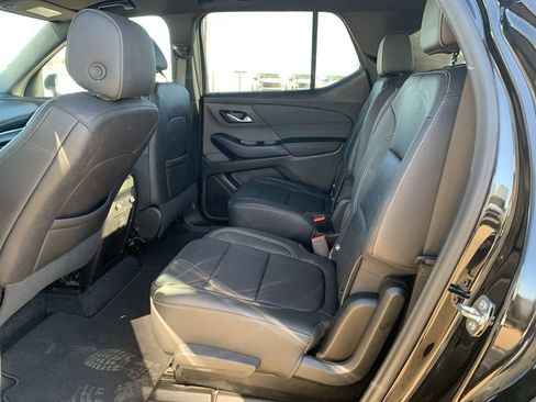 Certified 2023 Chevrolet Traverse LT w/ Midnight/Sport Edition AWD/4WD image 24