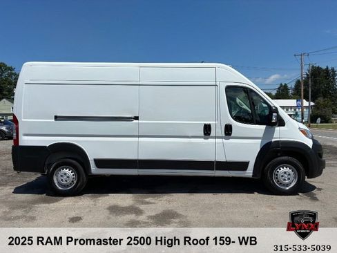 Used 2025 RAM ProMaster 2500 w/ Convenience Group FWD image 6
