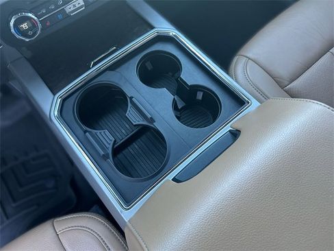 Certified 2022 Ford F250 Lariat w/ Lariat Value Package image 21