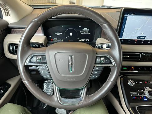 Used 2023 Lincoln Nautilus Reserve w/ Equipment Group 201A AWD/4WD image 2
