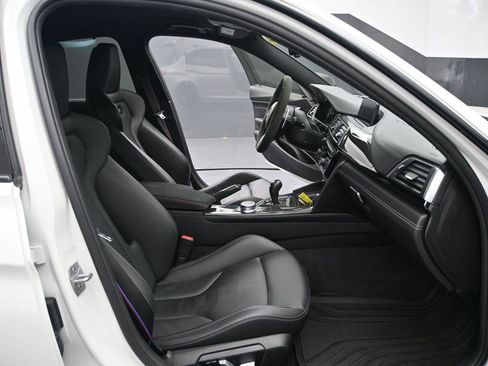 Used 2018 BMW M3 RWD image 19