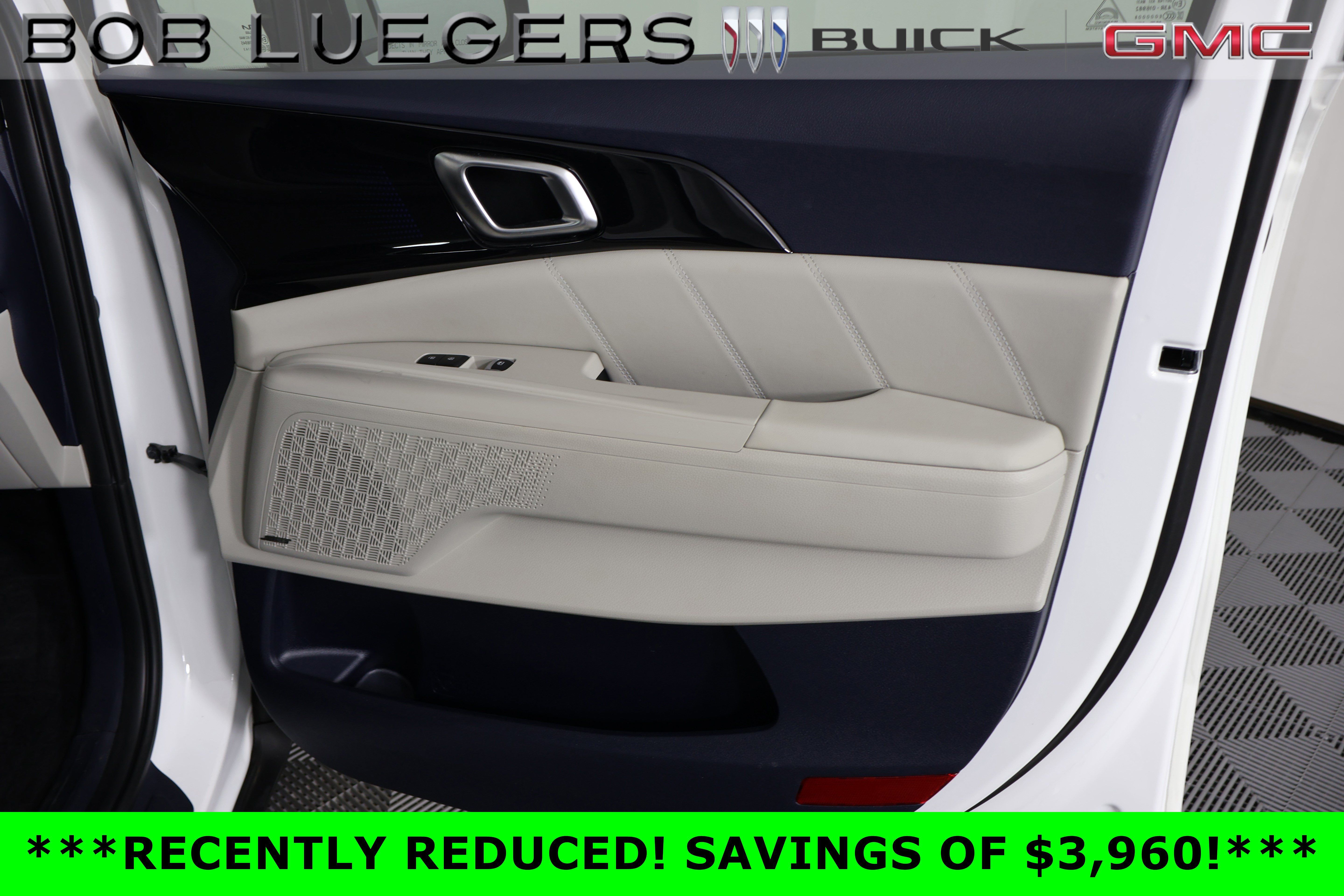 Used 2025 Kia Carnival SX Prestige FWD image 14