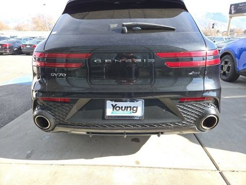 Used 2023 Genesis GV70 2.5T w/ Sport Prestige Package image 6