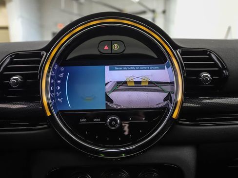 Used 2023 MINI Cooper Clubman S w/ Premium Package image 17