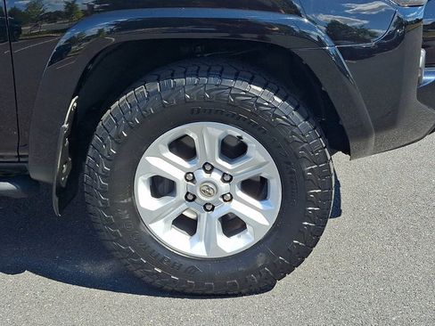 Used 2024 Toyota 4Runner SR5 Premium w/ Moonroof Package AWD/4WD image 8