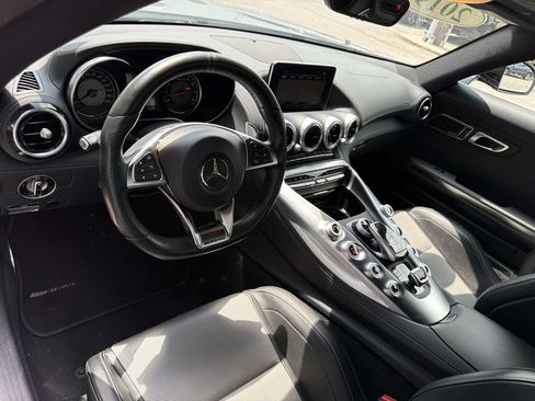 Used 2019 Mercedes-Benz AMG GT Roadster image 16