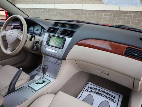 Used 2006 Toyota Solara SLE image 26