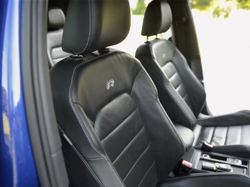 Used 2015 Volkswagen Golf R 4-Door AWD/4WD image 38