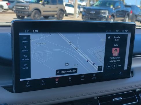 Certified 2022 Lincoln Nautilus Standard w/ Premium Package image 21