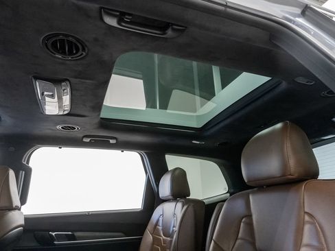 Used 2022 Kia Telluride SX w/ SX Prestige Package AWD/4WD image 31