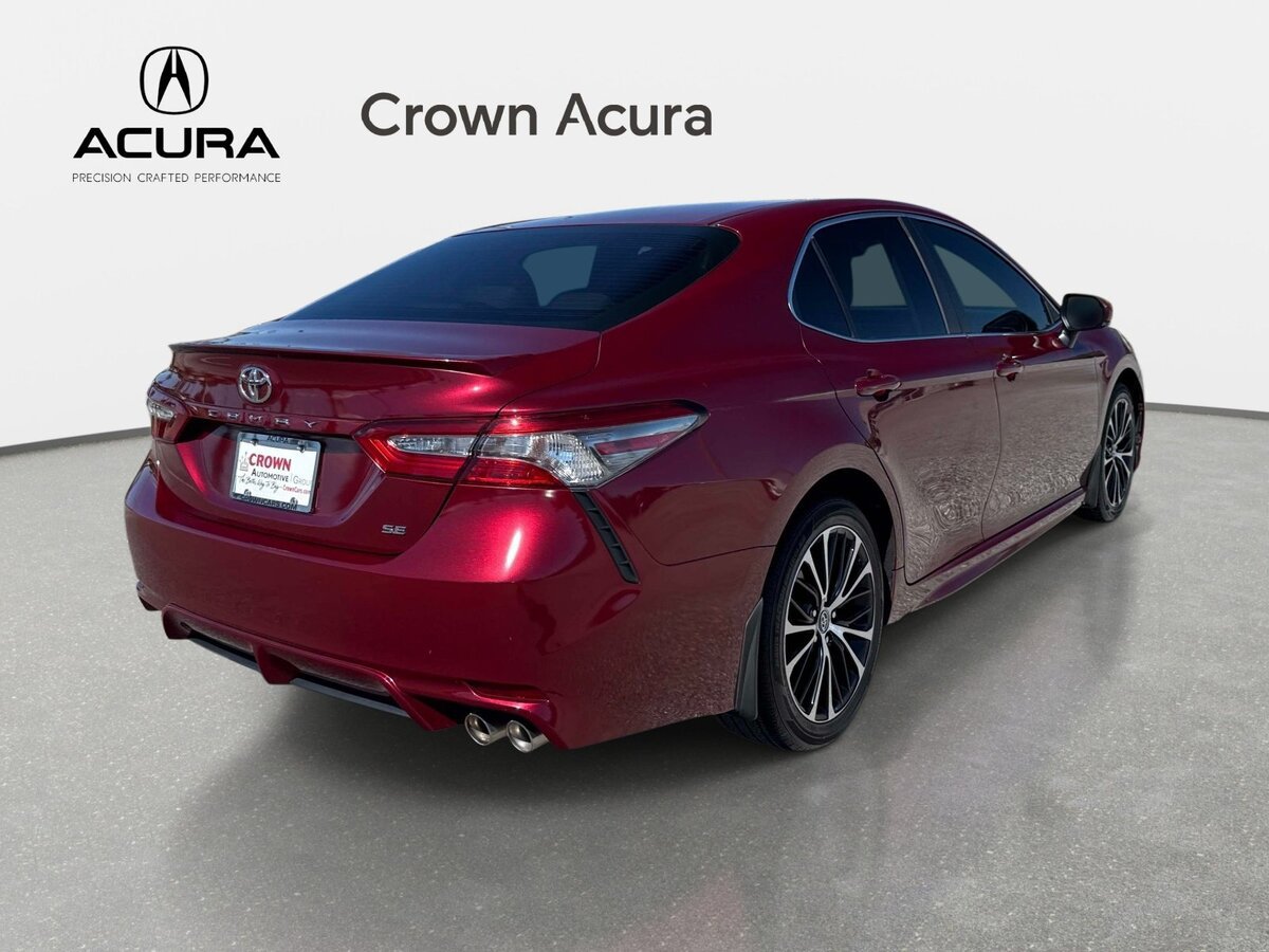 Used 2018 Toyota Camry SE w/ Moonroof Package FWD image 4