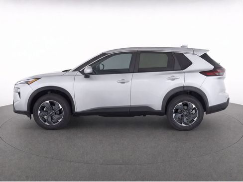 Used 2025 Nissan Rogue SV AWD/4WD image 6