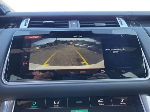 Used 2022 Land Rover Range Rover Sport SVR image 17