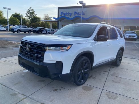 New 2026 Honda Pilot Black Edition image 4