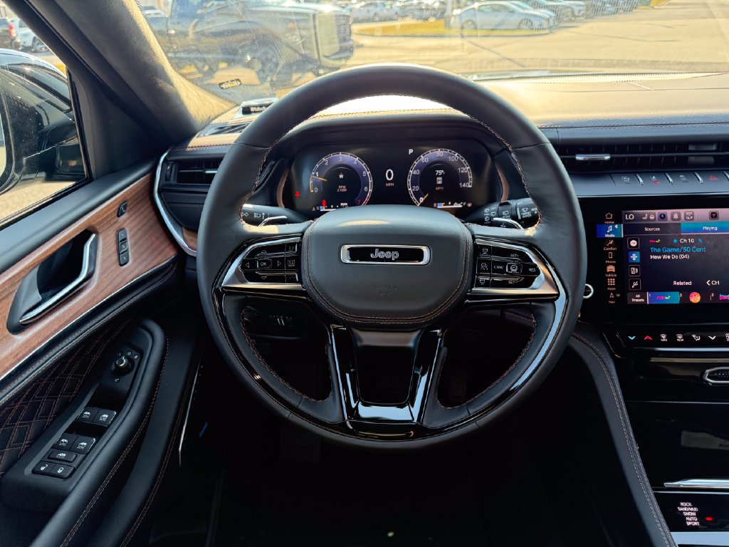New 2027 Jeep Grand Cherokee Summit AWD/4WD image 9